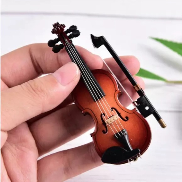 Worlds Smallest Miniature Violin Mini Case Instrument Toy Tiny Wood Gag Gift - Picture 3 of 4